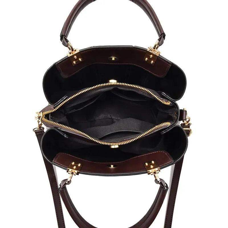 bolsa feminina fashion, feita em material principal em PU - HalloStore