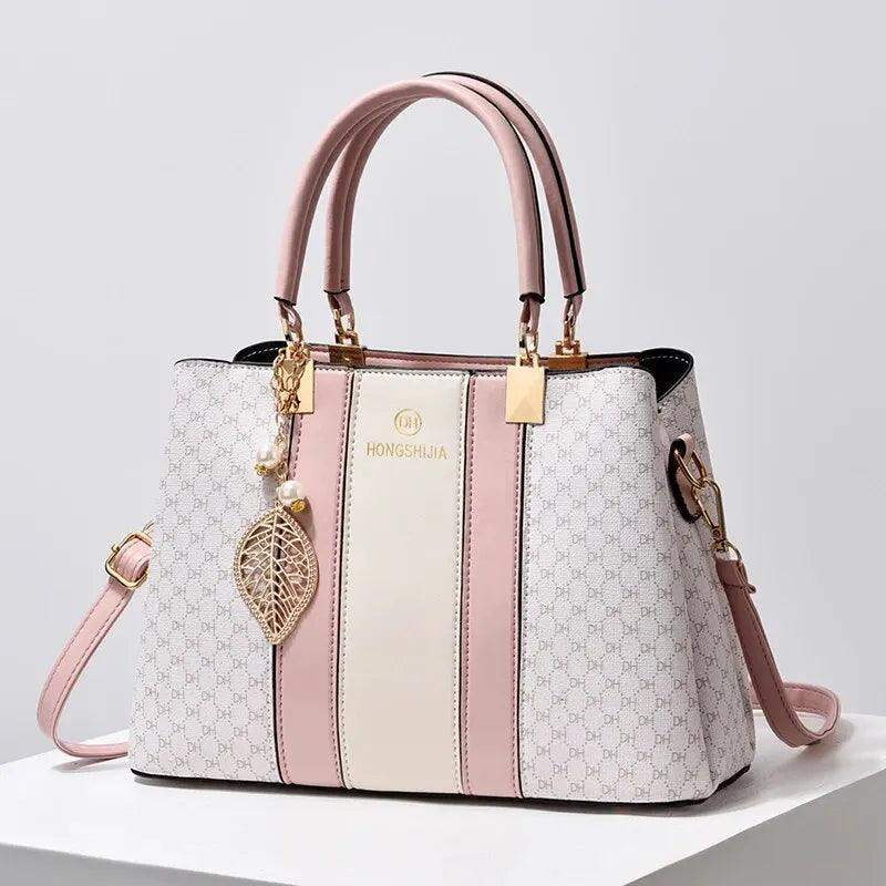 bolsa feminina fashion, feita em material principal em PU - HalloStore